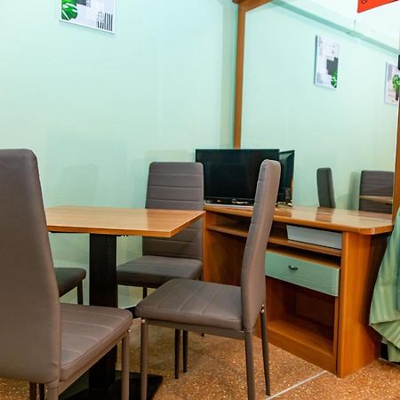 Albergo Glory Borghetto Santo Spirito Bagian luar foto